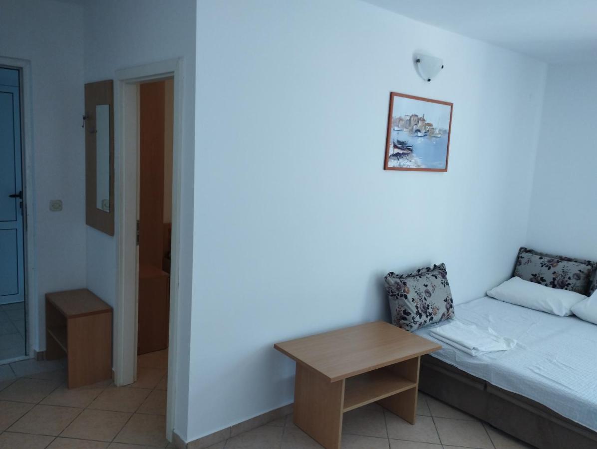 Apartments Jelena Podaca Exterior photo